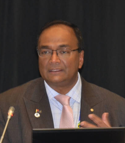 의장 Dr. Mukesh Haikerwa