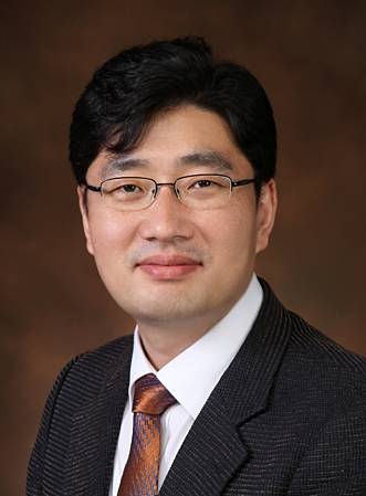 강창현 교수