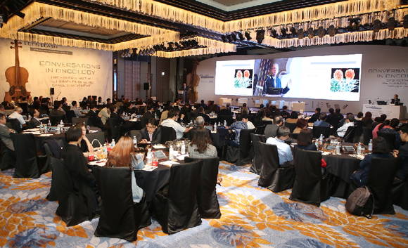베링거인겔하임의 ‘Conversations In Oncology 2015’가 200여명의 전 세계 폐암 전문의가 참석한 가운데 지난 10월 23일부터 24일까지 서울 포시즌스 호텔에서 성황리에 개최됐다.