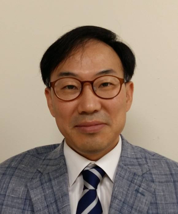 정기영 교수