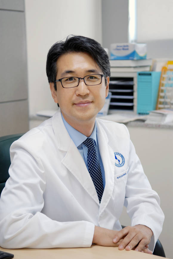 홍창형 교수