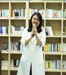 김현정 병원장