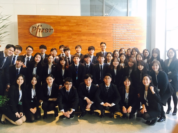 2017년 동계 인턴 단체사진