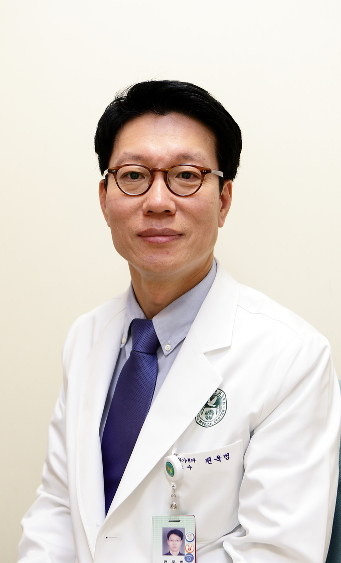 편욱범 교수