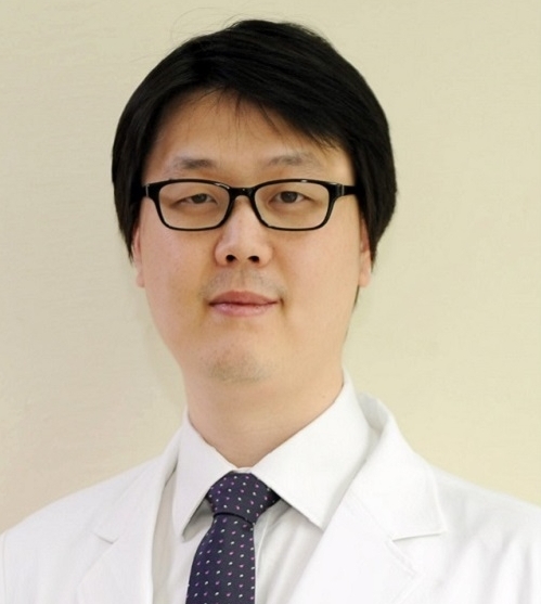 박종웅 전임의