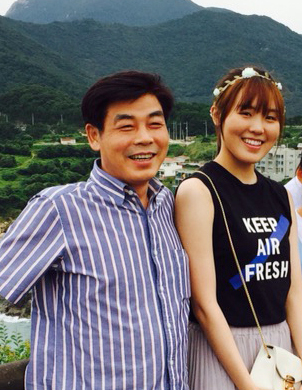 김아랑 선수와 김 선수의 부친 김학만씨
