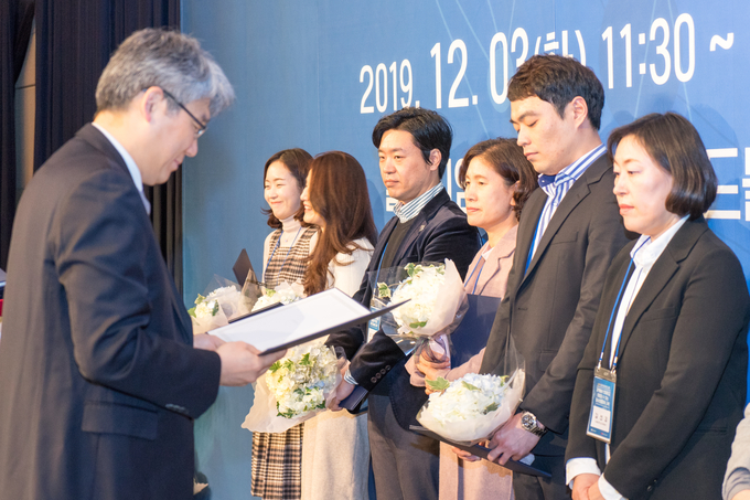 김선경 치의료관리팀장(우측에서 첫번째)
