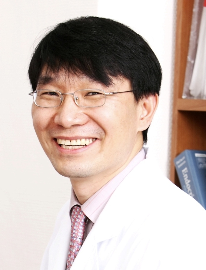 김신곤 이사장