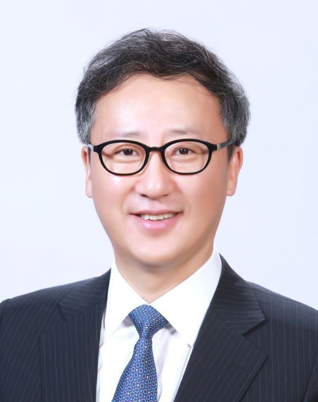 김 호 교수