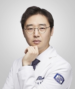 김용찬 교수