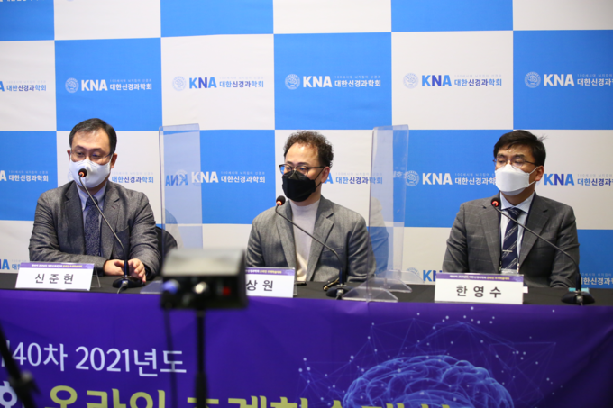 정책 special issue5 – 개원가에서 치매치료 (왼쪽부터) 신준현 원장(신준현신경과), 이상원 원장(하양맑은신경과), 한영수 원장(아름다운신경과의원)